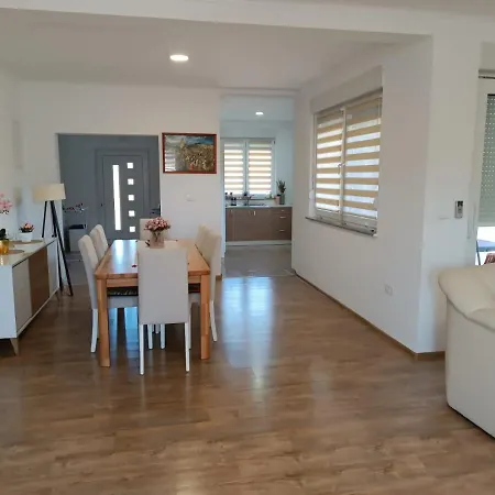 Spacious, Comfortable And Peaceful House Dom wakacyjny Međugorje